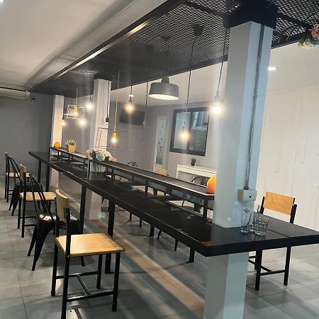 Owl'S Nest Suk 30 Hostel กรุงเทพมหานคร ภายนอก รูปภาพ