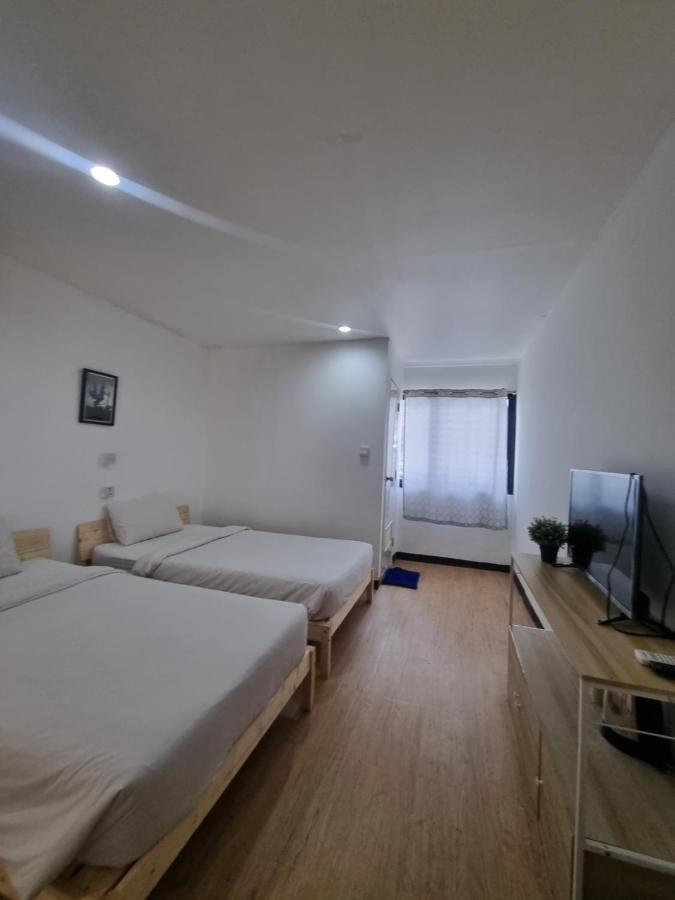 Owl'S Nest Suk 30 Hostel กรุงเทพมหานคร ภายนอก รูปภาพ